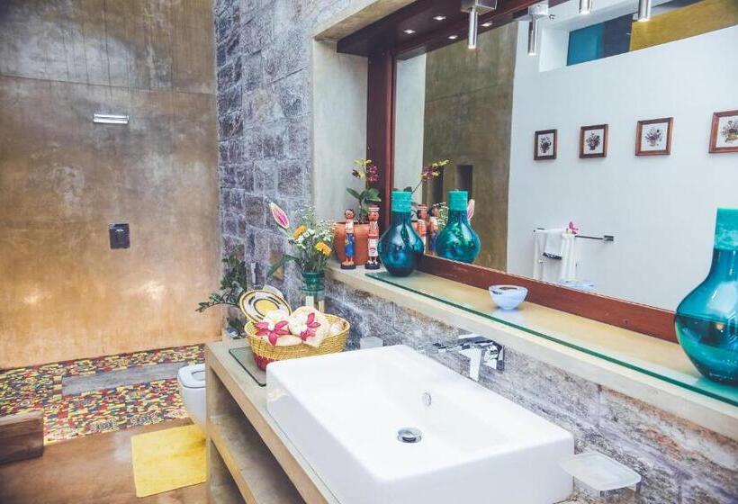 Полулюкс Повышенной Комфортности, Aathma Colombo House