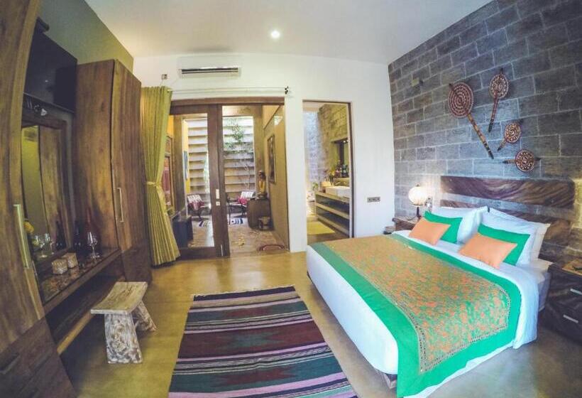 Полулюкс Повышенной Комфортности, Aathma Colombo House