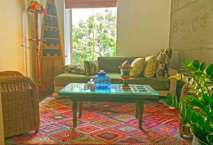 Люкс Deluxe Кровать Кинг, Aathma Colombo House