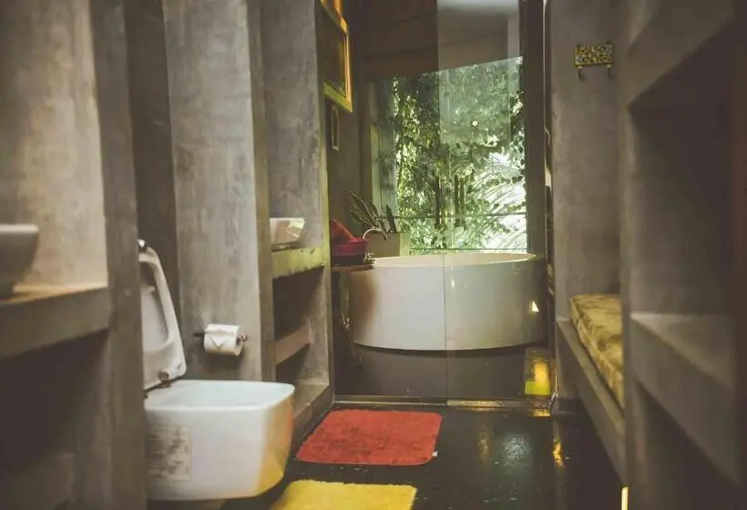 スーペリアースイート, Aathma Colombo House
