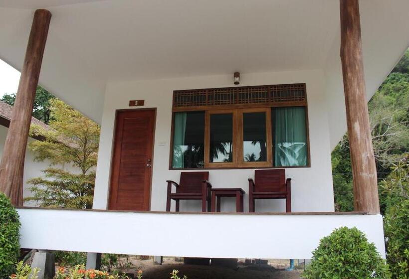 فيلا ديلوكس غرفة نوم, Koh Ngai Paradise Beach