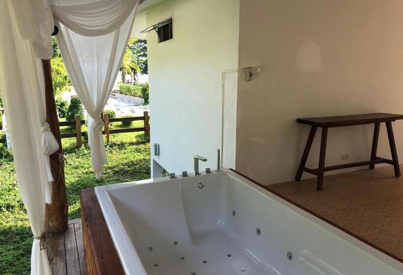 Семейный Номер, Koh Ngai Paradise Beach