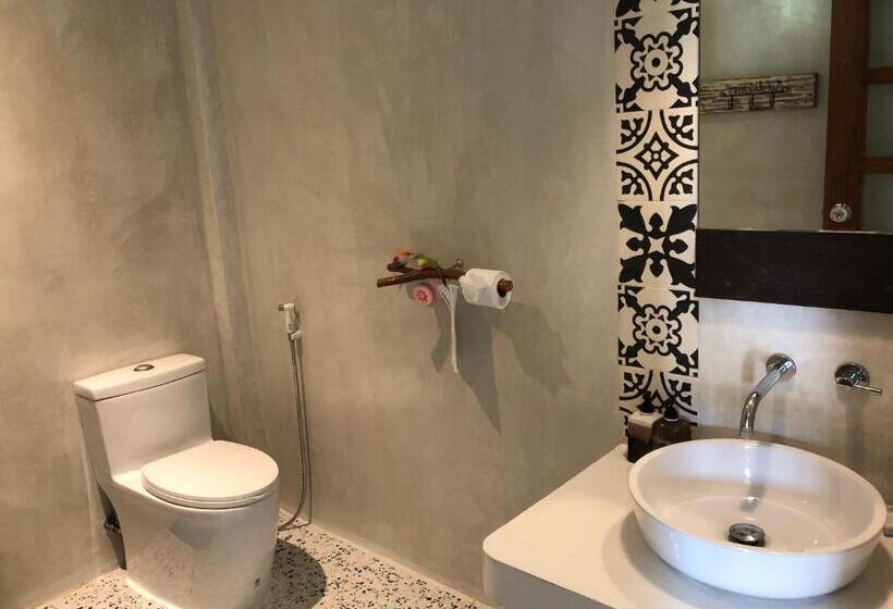 Семейный Номер, Koh Ngai Paradise Beach