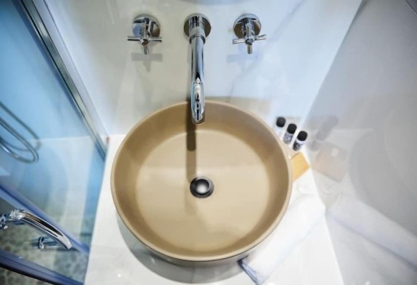 Chambre Standard Vue Mer, Menel   The Tree House