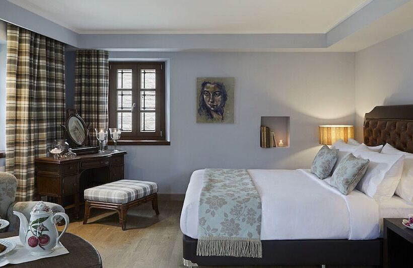 جناح, Mountrace Suites & Spa