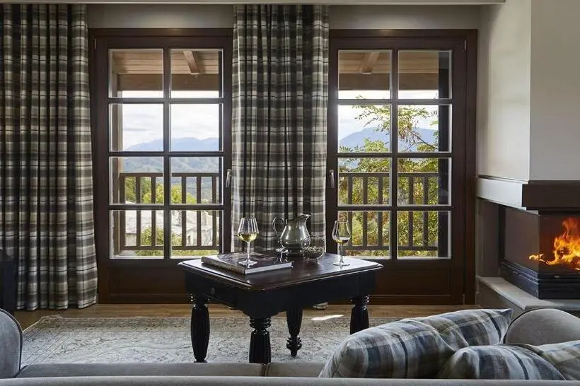Superior suite with balcony, Mountrace Suites & Spa