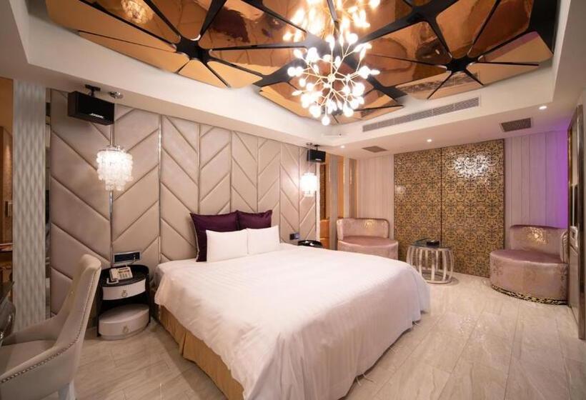 اتاق سوپریور, I More Motel