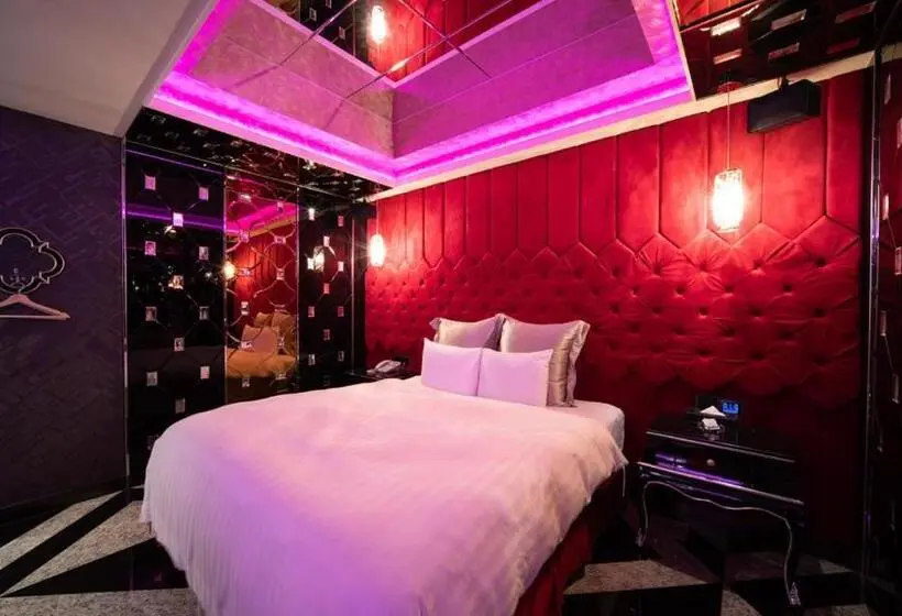 اتاق سوپریور, I More Motel