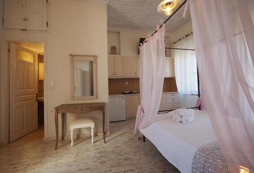 Номер Deluxe с Балконом, Sophia Areopoli Guesthouse