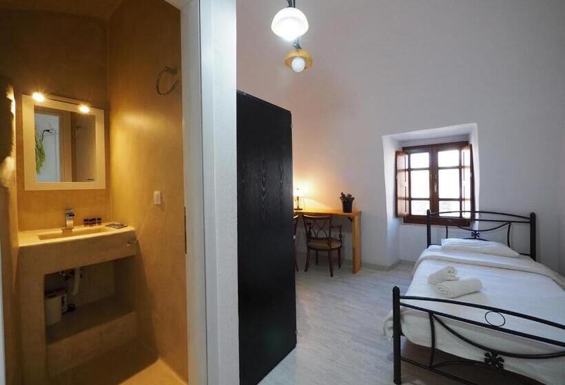 Апартаменты 2 Спальни, Sophia Areopoli Guesthouse