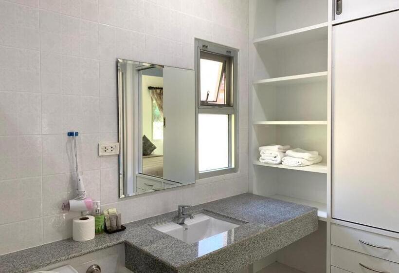 חדר דלוקס, Baan Pingkan Wellness Resort