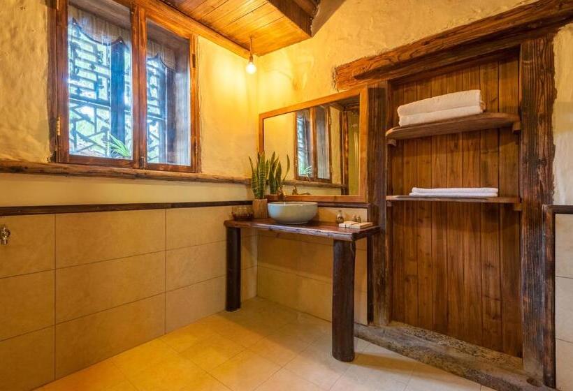Номер Стандарт Вид на Сад, Rural House