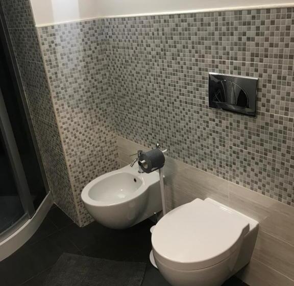 标准间, A Cunziria