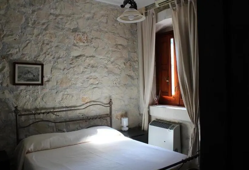 Standard-huone, A Cunziria