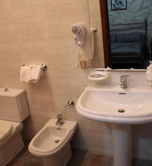 标准间, A Cunziria