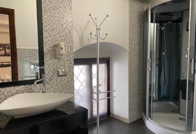 标准间, A Cunziria