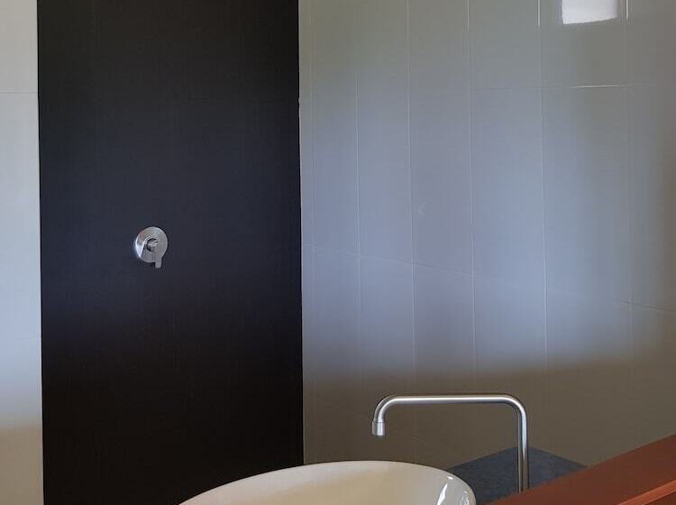 Quarto superior, Baan Sakuna