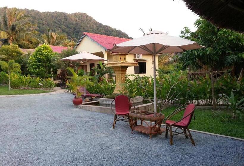 بنجلو سوبيريور, Bird Of Paradise Bungalows