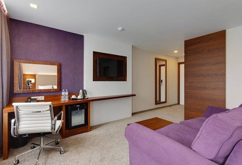 اتاق سوپریور, G9