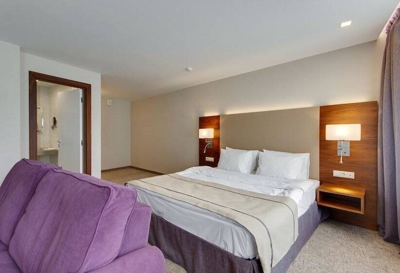 חדר סופריור, G9