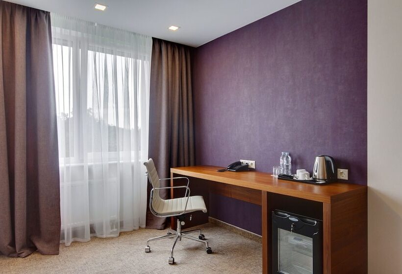 סוויטה עם מרפסת, G9