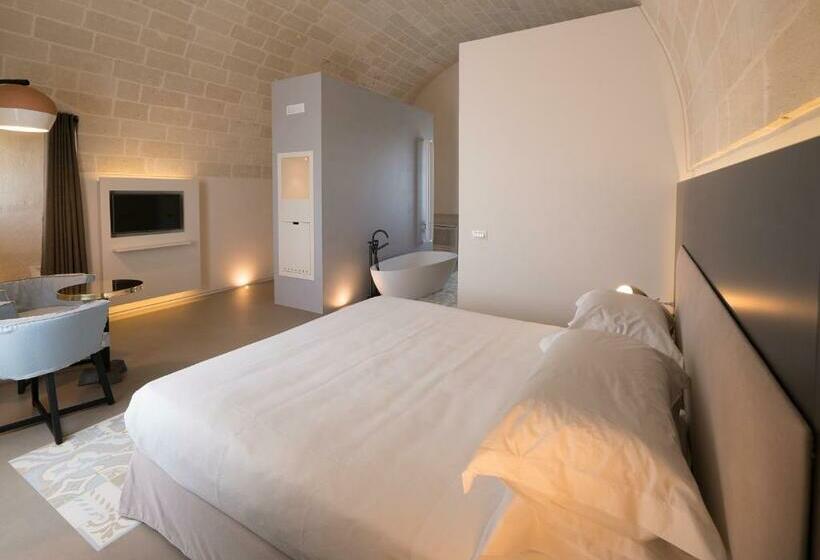 جناح جونيور مزوَّد بتراس, Masseria Amastuola Wine Resort