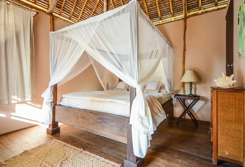 디럭스 방갈로, Nzuwa Lodge