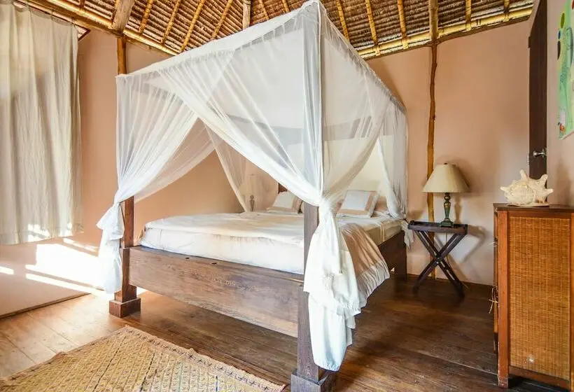 デラックスバンガロー, Nzuwa Lodge