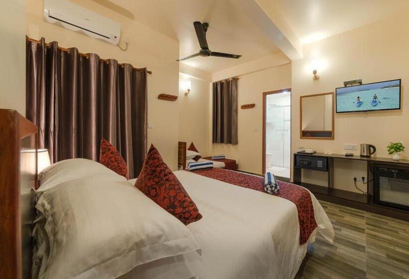 اتاق لوکس با چشم‌انداز, Paguro Beach Inn