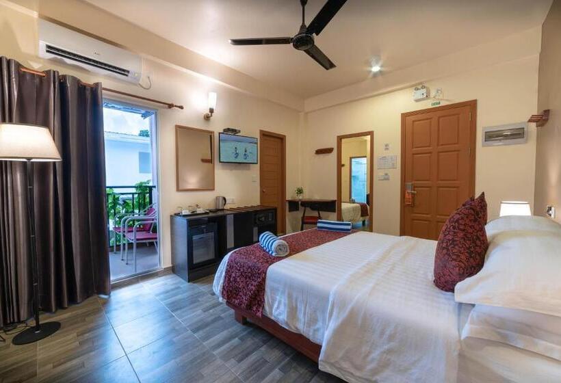 اتاق استاندارد با بالکن, Paguro Beach Inn