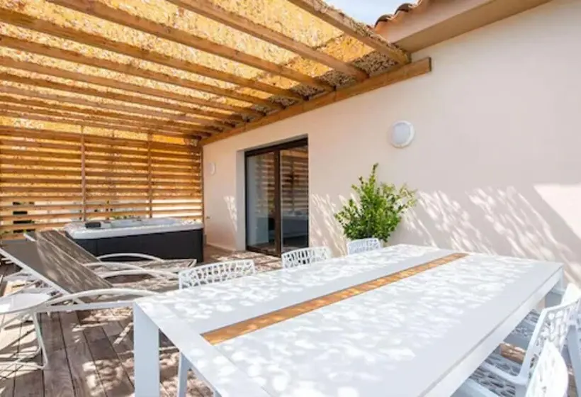 ２ベッドルームデラックスアパートメント, Residence Saletta Casale