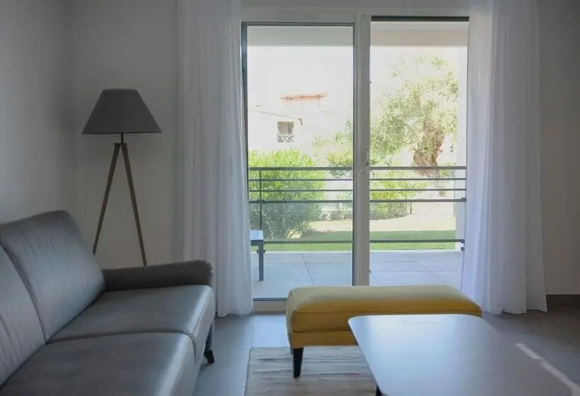 庭の見える１ベッドルームアパートメント, Residence Saletta Casale