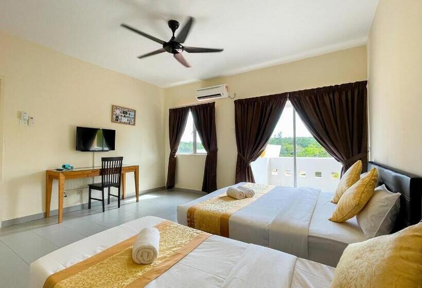 חדר דלוקס לשלושה, Tiara Desaru Residences