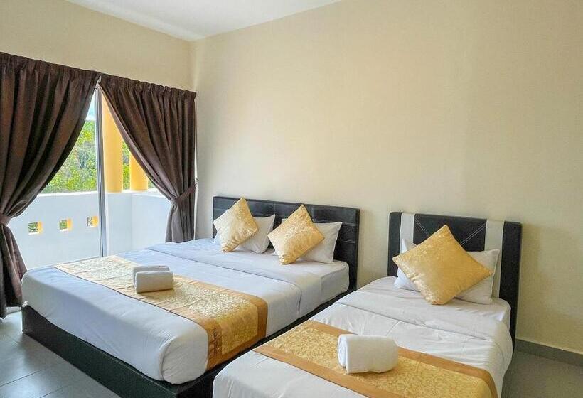 Трехместный Номер Deluxe, Tiara Desaru Residences