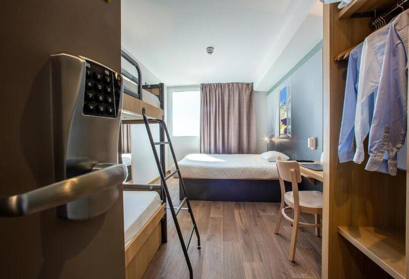 חדר משפחתי, B&b Hotel Les Herbiers