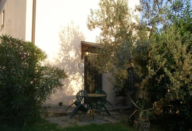 スタンダードスタジオ, Agriturismo Biologico Poggiopiano