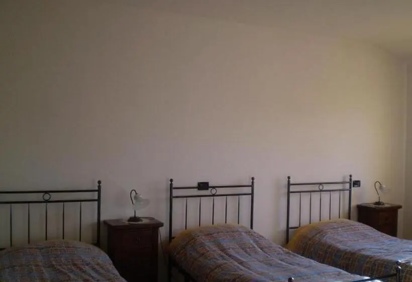 Standard Kolmen Hengen Huone, Agriturismo Il Lago