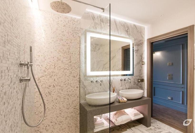 带大床的豪华间, Buonamico Wine Resort