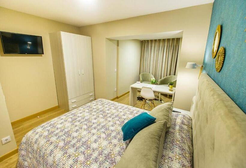 Номер Deluxe, Hospedería Castilla Plaza Mayor