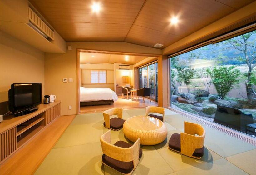 Standart Oda, Okuyado Buaiso