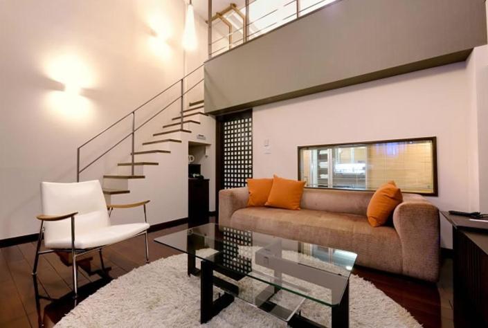 Süit, Okuyado Buaiso