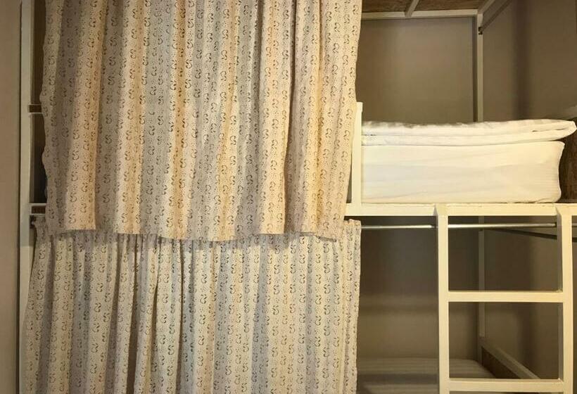 Номер Economy, Insight Hostel