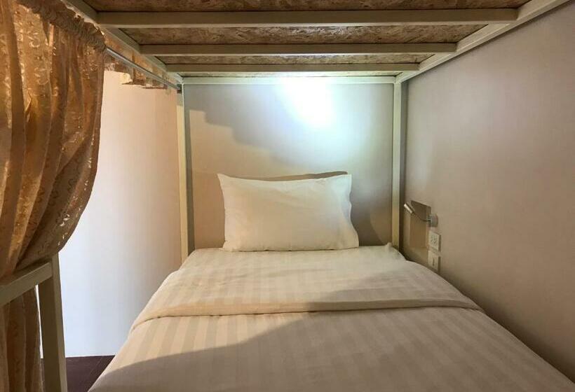 Номер Economy, Insight Hostel