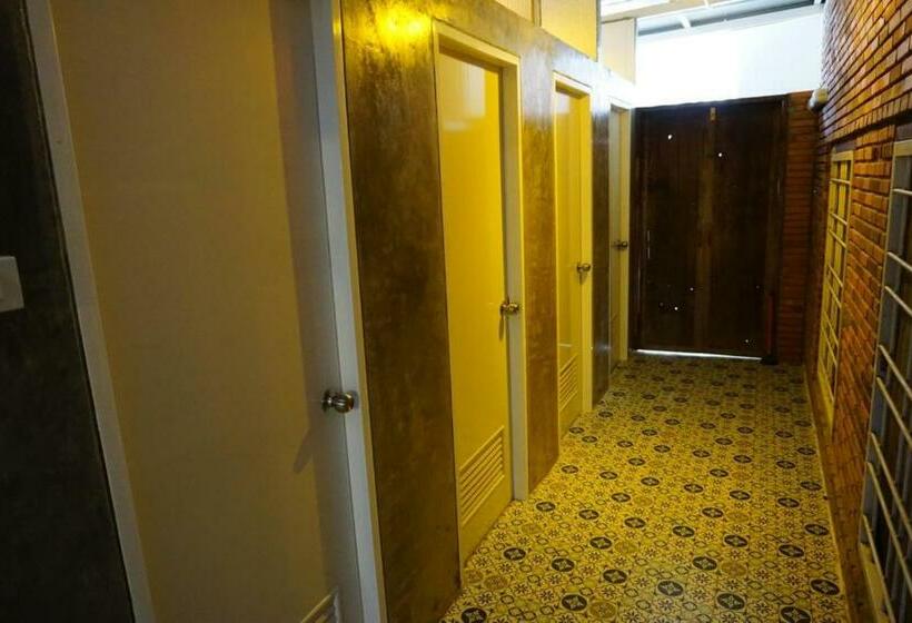 Номер Economy, Insight Hostel