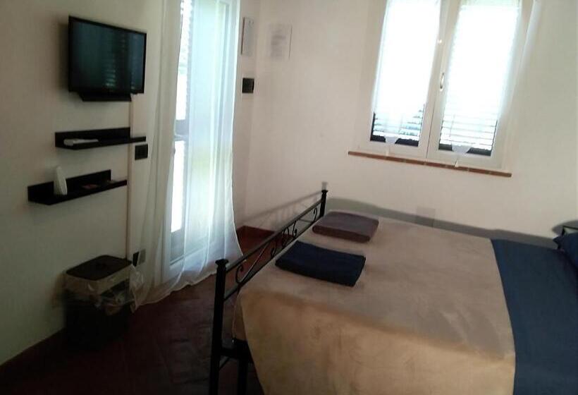 庭の見える1ベッドルームアパートメント, Il Poggio