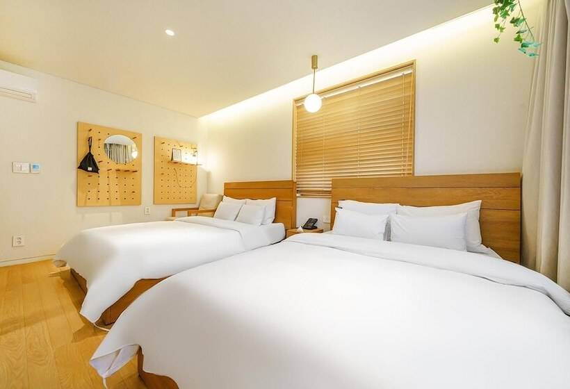 غرفة عائلية, Heyy Chuncheon