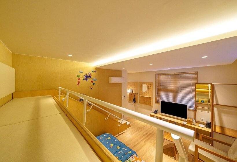 غرفة قياسية, Heyy Chuncheon