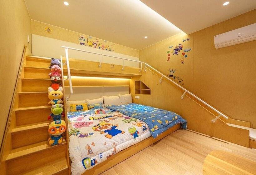 Номер Стандарт, Heyy Chuncheon