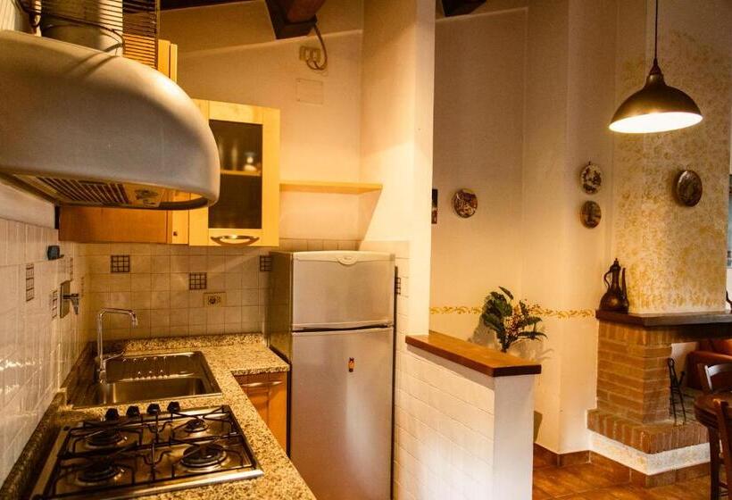 آپارتمان 2 خوابه, Poggio Verde