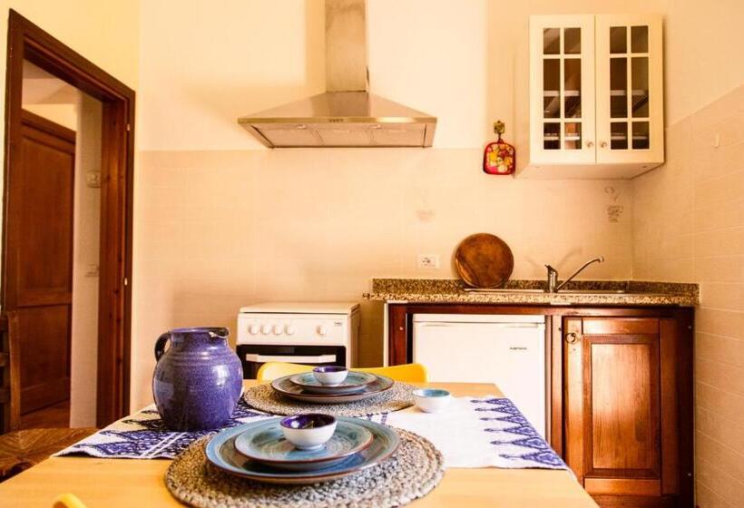 اتاق لوکس, Poggio Verde